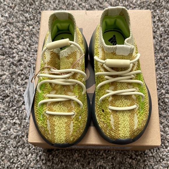 Adidas Yeezy Boost 380 Infants - Picture 3 of 5